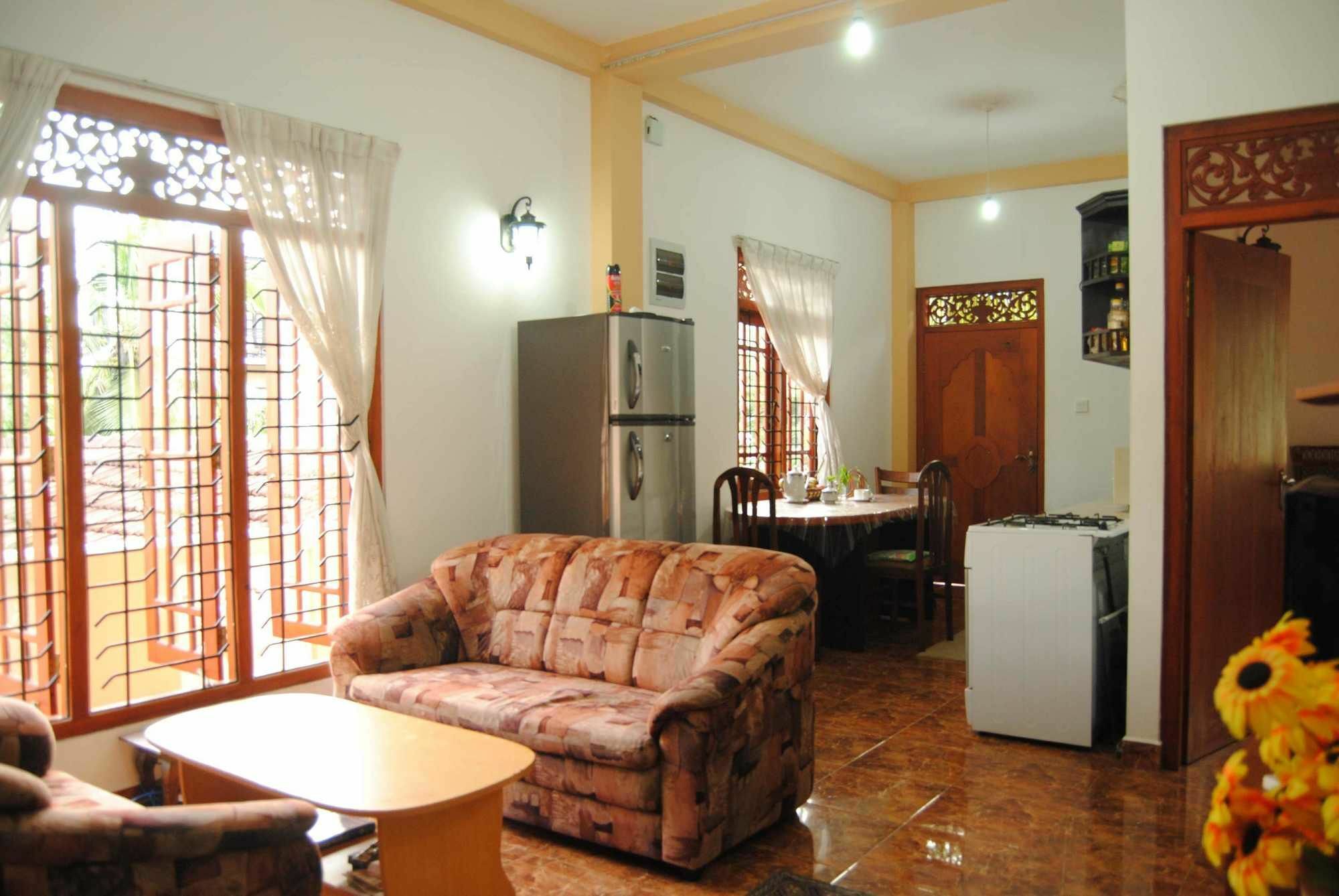 Kumara Guest House Unawatuna Esterno foto