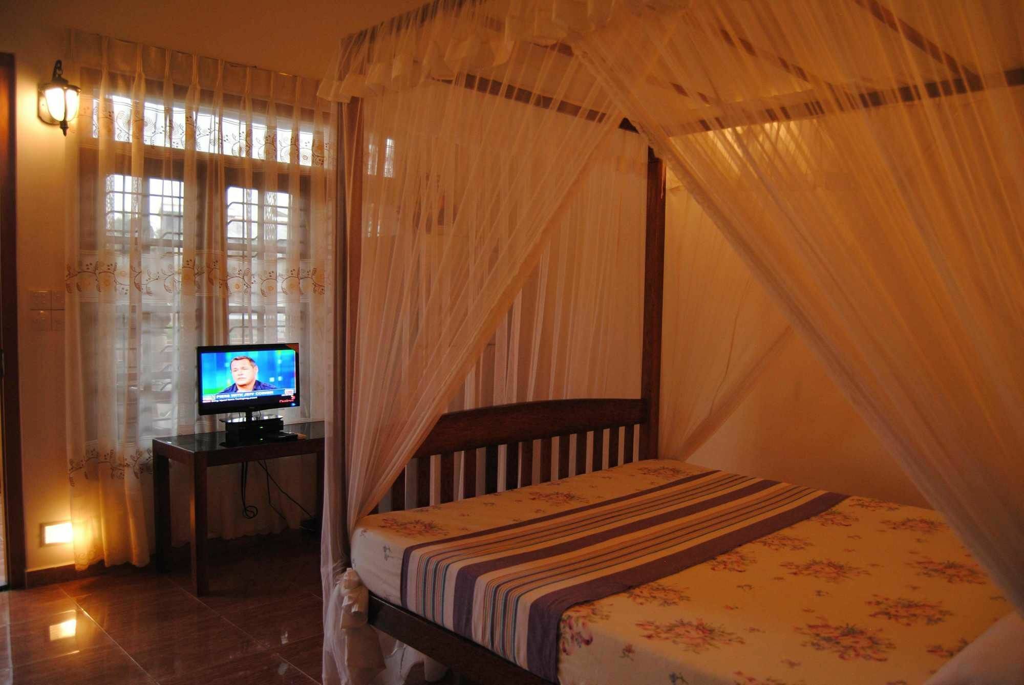 Kumara Guest House Unawatuna Esterno foto
